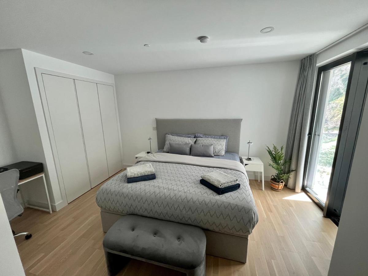 Modern Apartment With Spa And Pool غيبرالتار المظهر الخارجي الصورة